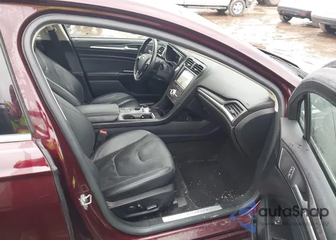 2017 Ford Fusion Energi Titanium from USA, damaged, VIN 3FA6P0SU0HR391139